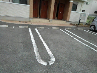 車をお持ちの方に嬉しい駐車場付きの物件です