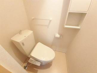 清潔感のあるトイレです