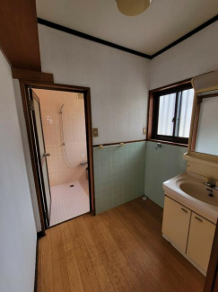松山市森松町の一戸建ての画像