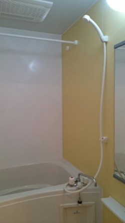 コンパクトで使いやすいお風呂です