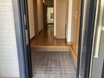 【玄関】