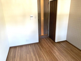 【寝室】