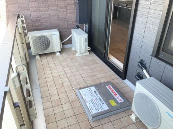 【バルコニー】