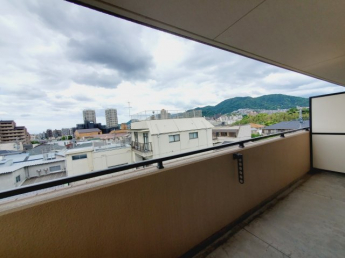 【バルコニー】