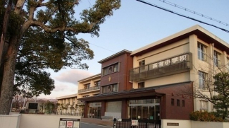高宮小学校まで650m