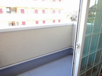 【バルコニー】