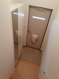【玄関】