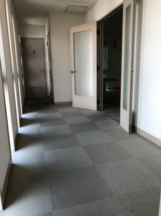 ２階事務所入り口