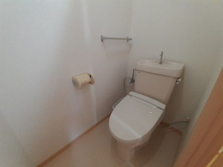 清潔感のあるトイレです
