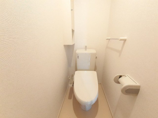 ゆったりとした空間のトイレです