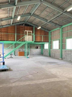 神戸市西区岩岡町野中の倉庫の画像