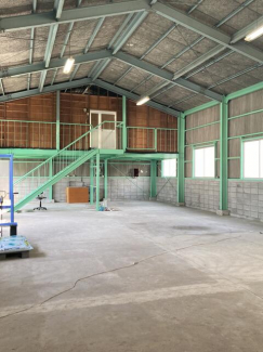神戸市西区岩岡町野中の倉庫の画像