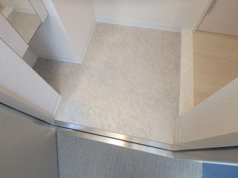 シンプルで使いやすい玄関です