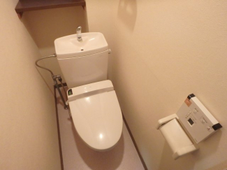 ゆったりとした空間のトイレです