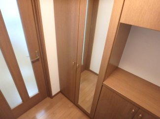 広々とした玄関スペース