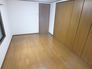おしゃれな寝室です