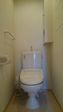 ゆったりとした空間のトイレです
