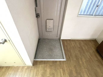 【玄関】