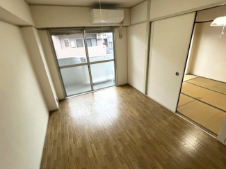 【寝室】