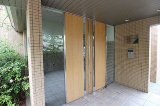 【エントランス】