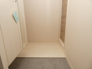 【玄関】