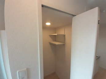 廊下収納