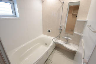 落ち着いた空間のお風呂です