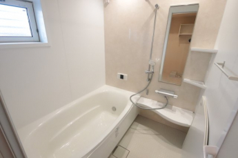 落ち着いた空間のお風呂です