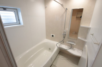 日々の疲れを癒すお風呂付です