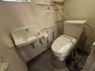 神戸市中央区中山手通２丁目の店舗一部の画像