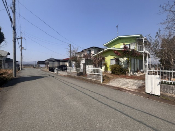 【前面道路含む現地写真】