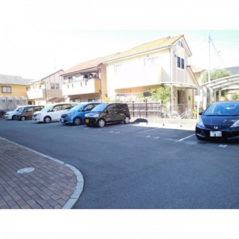 【駐車場】