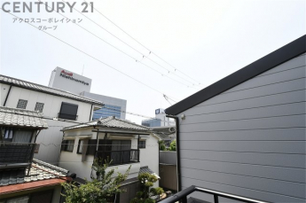 近隣戸建の多い住宅地になっています。