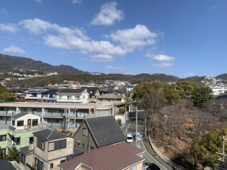 玄関を出た北側の風景