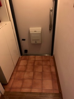 【玄関】