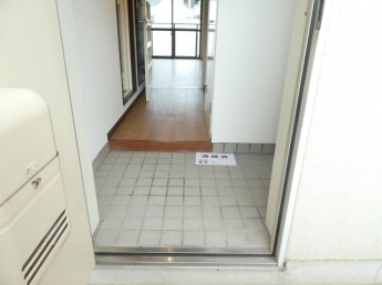【玄関】