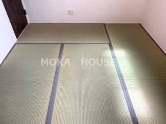 落ち着く広さの和室付き。
