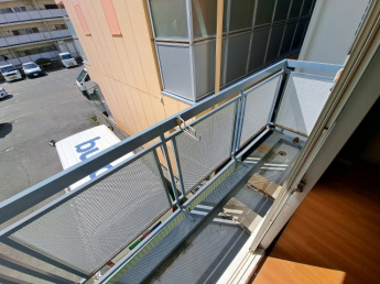 【バルコニー】