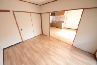 使い勝手のいい寝室です