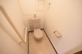 清潔感のあるトイレです