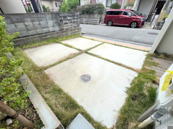 車をお持ちの方に嬉しい駐車場付きの物件です