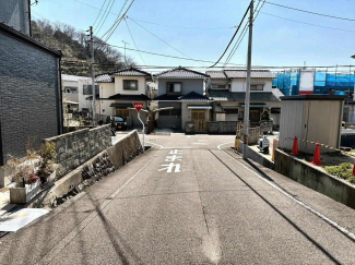 西側道路