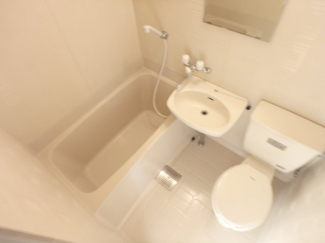 落ち着いた空間のお風呂です