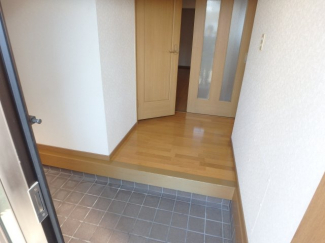 シンプルで使いやすい玄関です