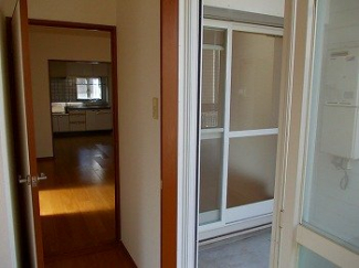 中はこのようになっています
