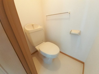 清潔感のあるトイレです