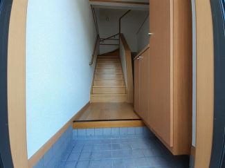 シンプルで使いやすい玄関です