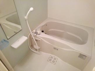 日々の疲れを癒すお風呂付です