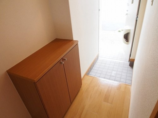 シンプルで使いやすい玄関です