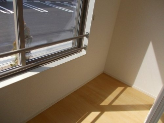 バルコニーからの眺めを楽しみながら食事をしませんか